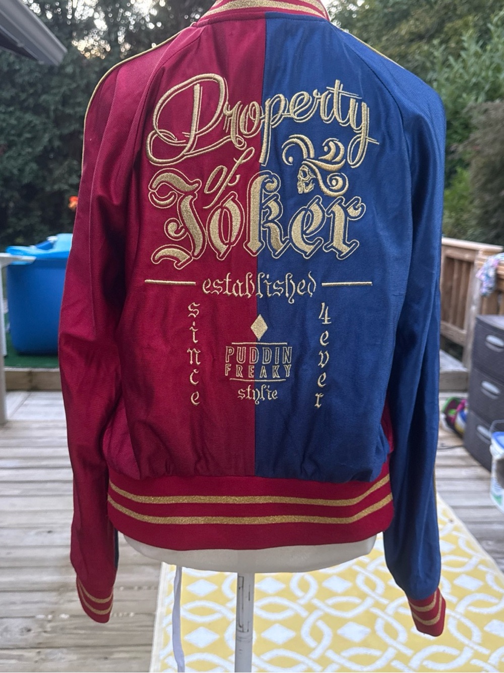 Suicide Squad Harley Quinn Property of Joker Jacket Red Blue Gold Women's m